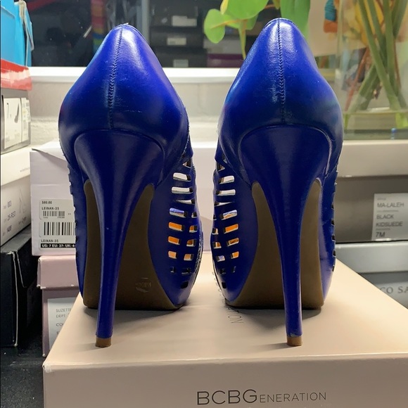 Women’s heels - Picture 2 of 8